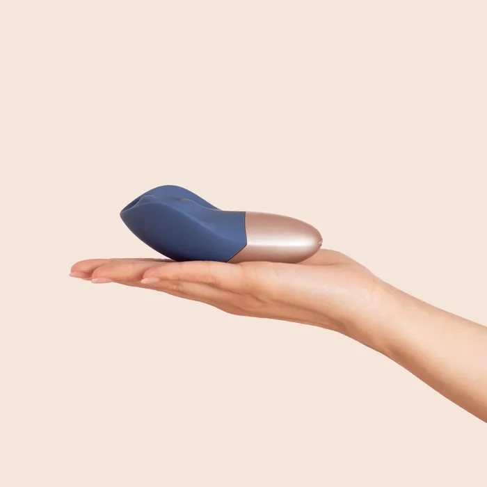 Deia The Arouser Pulsating External Stimulator Deia Female Sex Toys