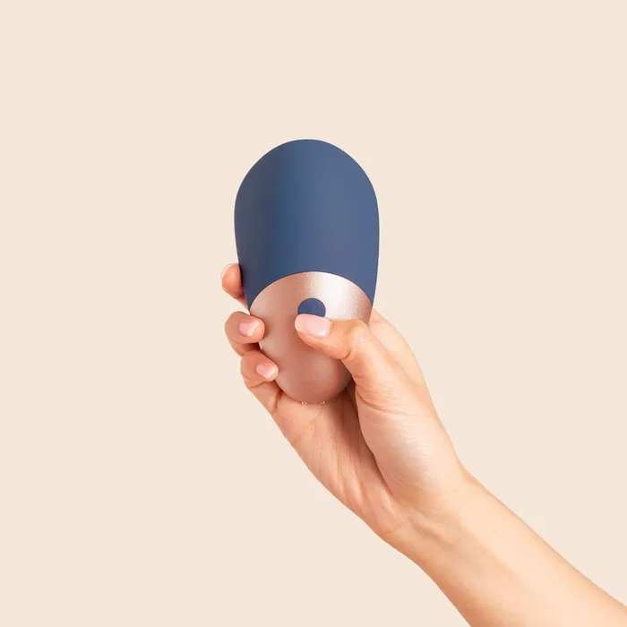 Deia The Arouser Pulsating External Stimulator Deia Female Sex Toys
