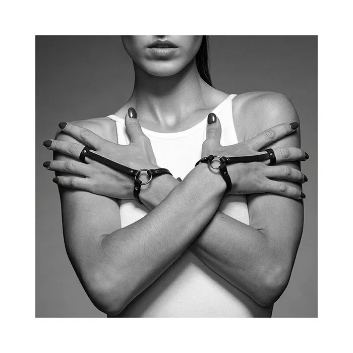 Bijoux Indiscrets Us Female Sex Toys Maze Hand Bracelet Harness