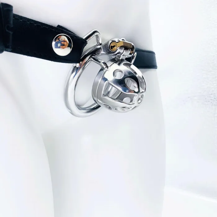 CHASTITY CAGE CO Small Chastity Cage Steel With Belt Male Sex Toys