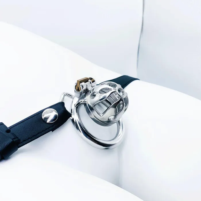 CHASTITY CAGE CO Small Chastity Cage Steel With Belt Male Sex Toys