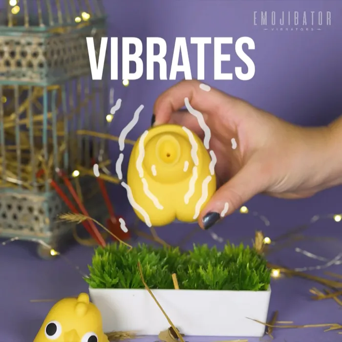 Pixelrise LLC Female Sex Toys Emojibator Chickie Emoji Vibrator Suction